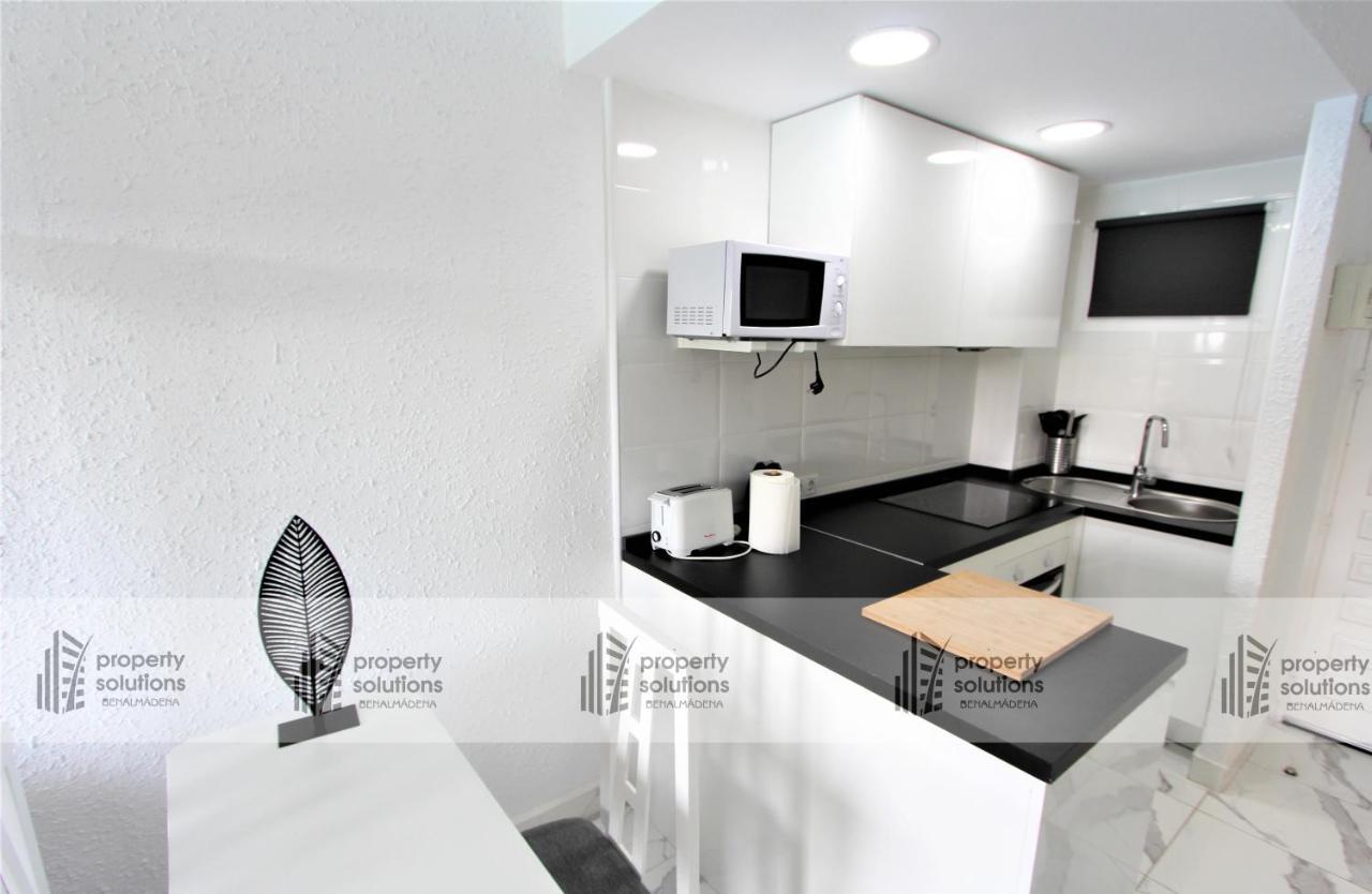 127 Jupiter Estudio. Vista Al Jardin Y La Piscina. Benalmádena Exterior foto