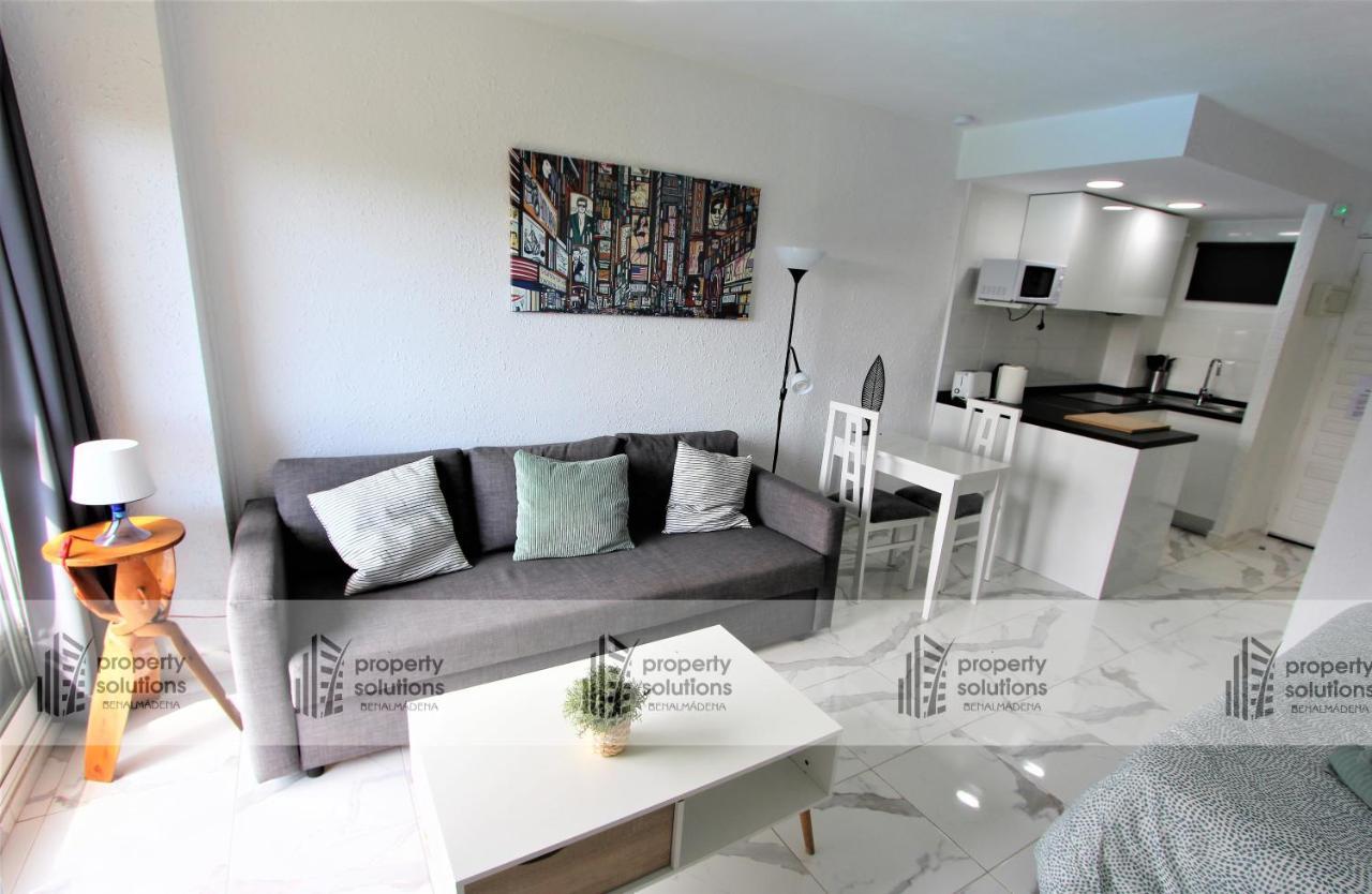 127 Jupiter Estudio. Vista Al Jardin Y La Piscina. Benalmádena Exterior foto