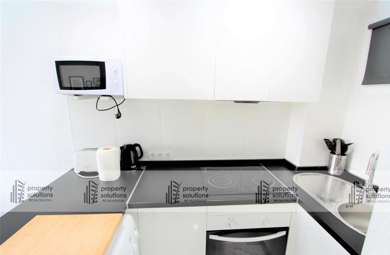 127 Jupiter Estudio. Vista Al Jardin Y La Piscina. Benalmádena Exterior foto