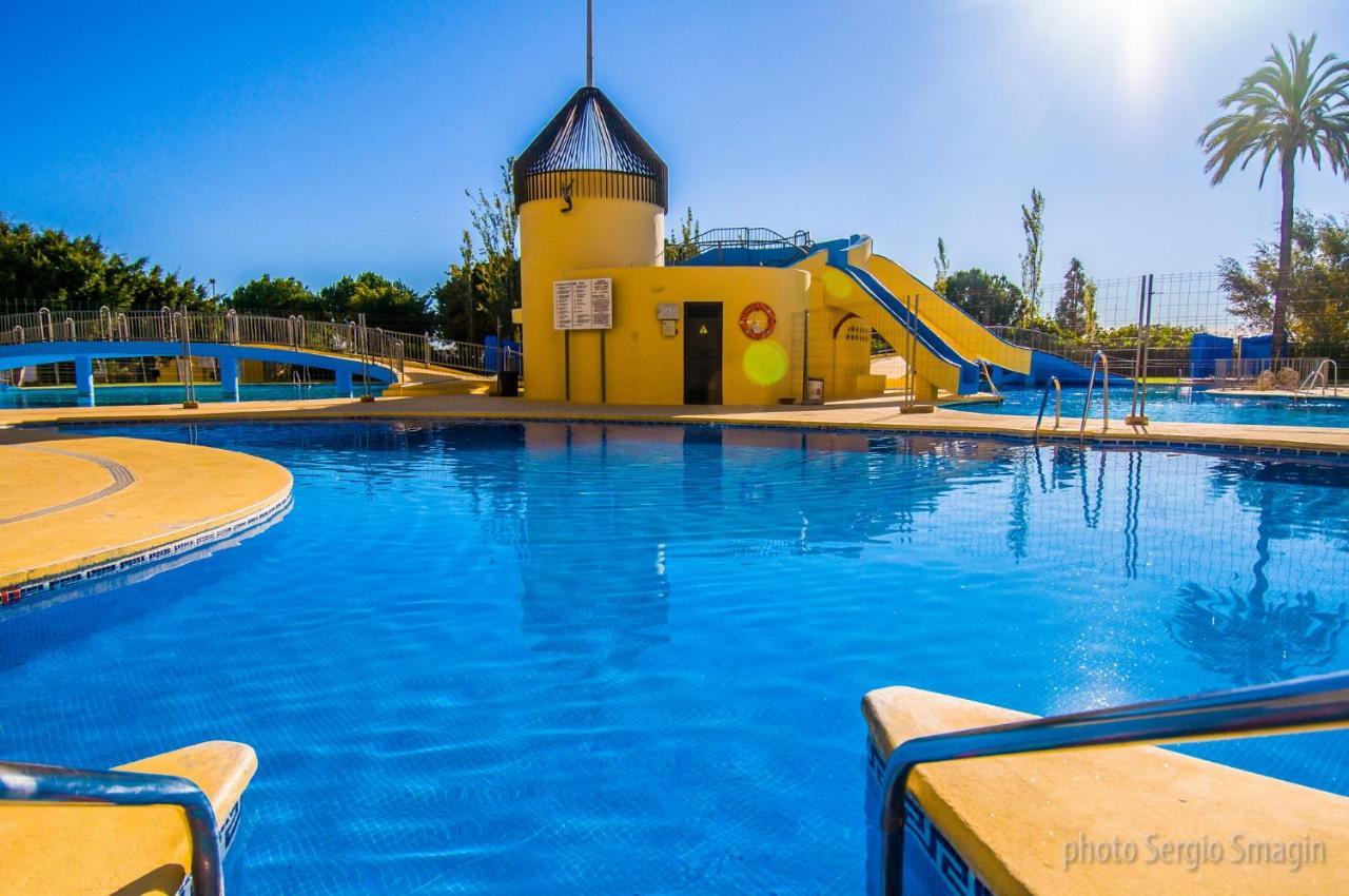 127 Jupiter Estudio. Vista Al Jardin Y La Piscina. Benalmádena Exterior foto