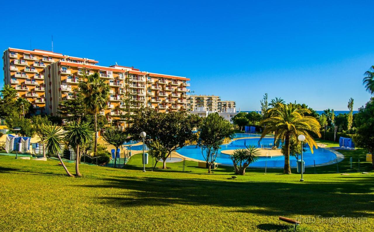 127 Jupiter Estudio. Vista Al Jardin Y La Piscina. Benalmádena Exterior foto