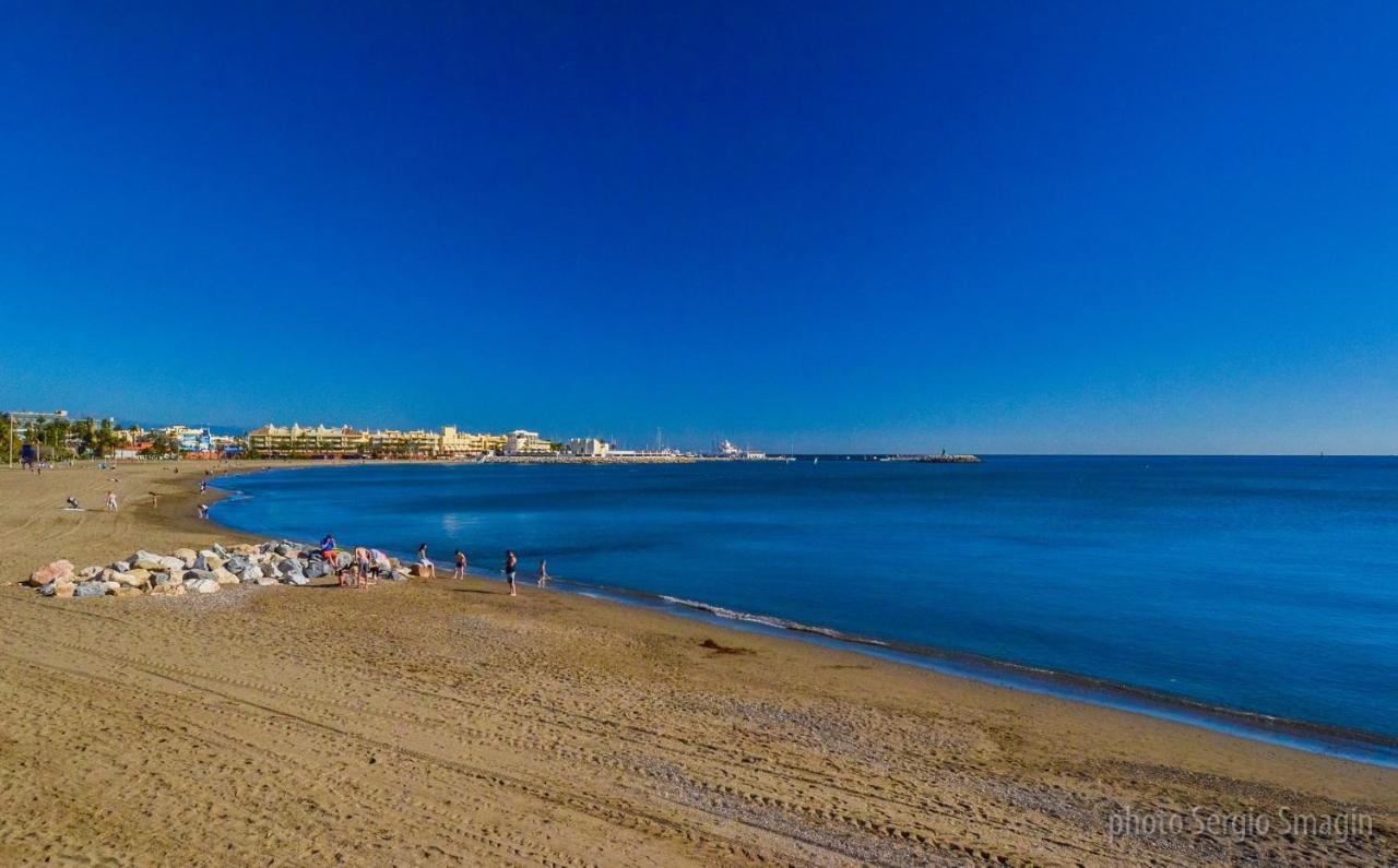 127 Jupiter Estudio. Vista Al Jardin Y La Piscina. Benalmádena Exterior foto