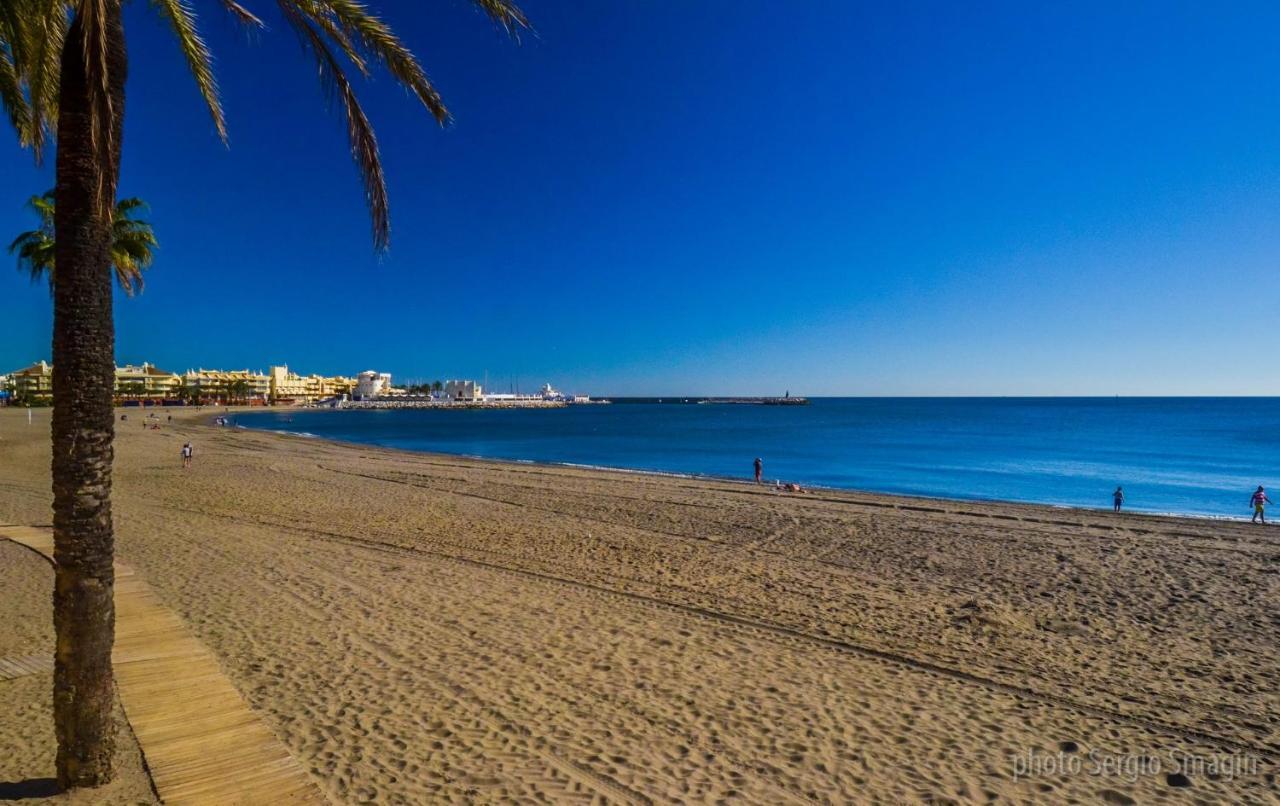 127 Jupiter Estudio. Vista Al Jardin Y La Piscina. Benalmádena Exterior foto